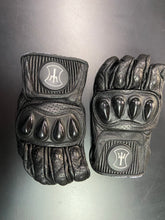 Load image into Gallery viewer, BARGAIN BIN - HEROIC ST-R FTR Shorty Gloves- Relaxed Fit - Kangaroo without Stingray