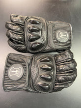 Load image into Gallery viewer, BARGAIN BIN - HEROIC ST-R FTR Shorty Gloves- Relaxed Fit - Kangaroo without Stingray