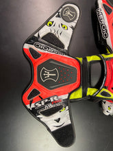 Load image into Gallery viewer, BARGAIN BIN - Women's HEROIC SP-R Pro Customs - Size 6