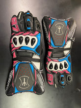 Load image into Gallery viewer, BARGAIN BIN - Women's HEROIC SP-R Pro Custom - Size 7